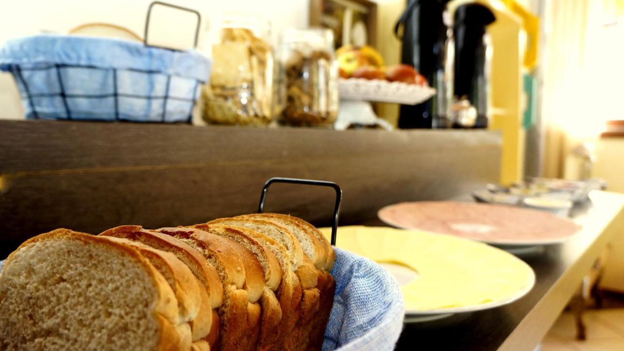 Pop Hostel كانيلا المظهر الخارجي الصورة